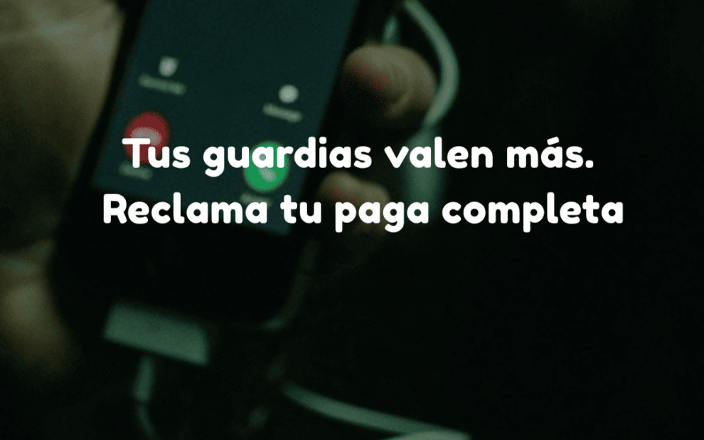 Imagen de un teléfono móvil marcando urgencias, simbolizando la urgencia legal de reclamar derechos laborales en sanidad – Diez & Romeo Abogados