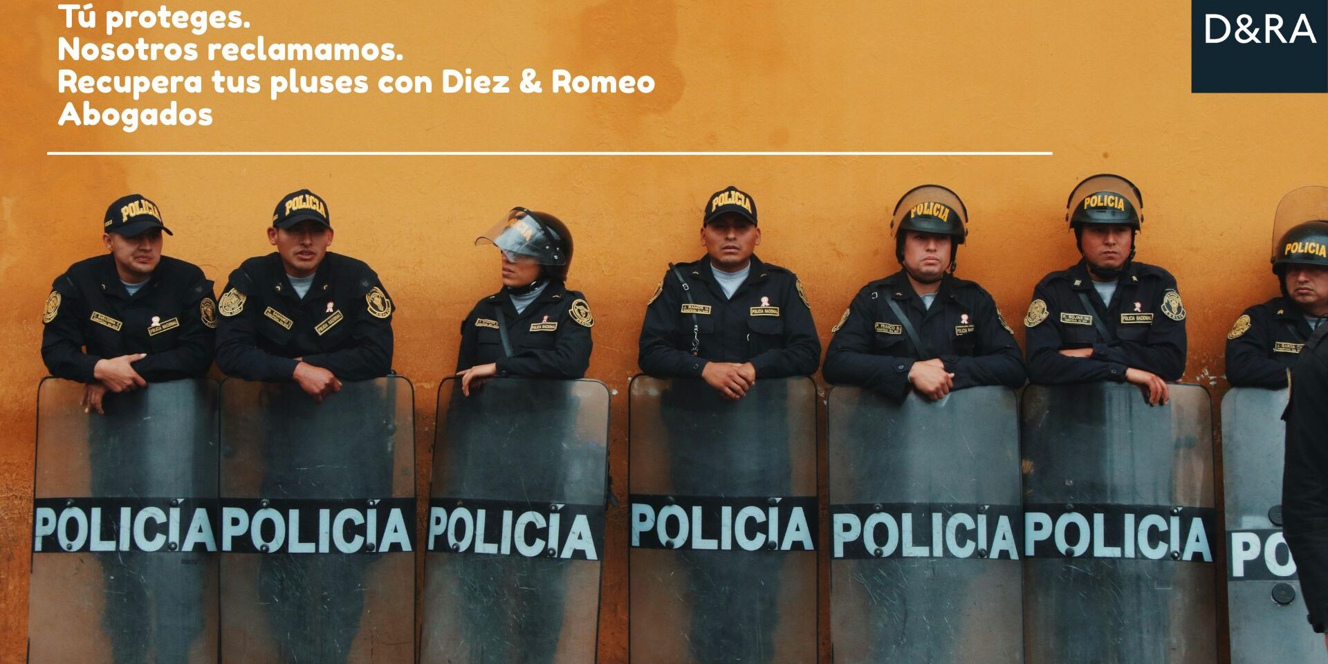 Policía en servicio — Reclamación de complementos salariales con Diez & Romeo Abogados